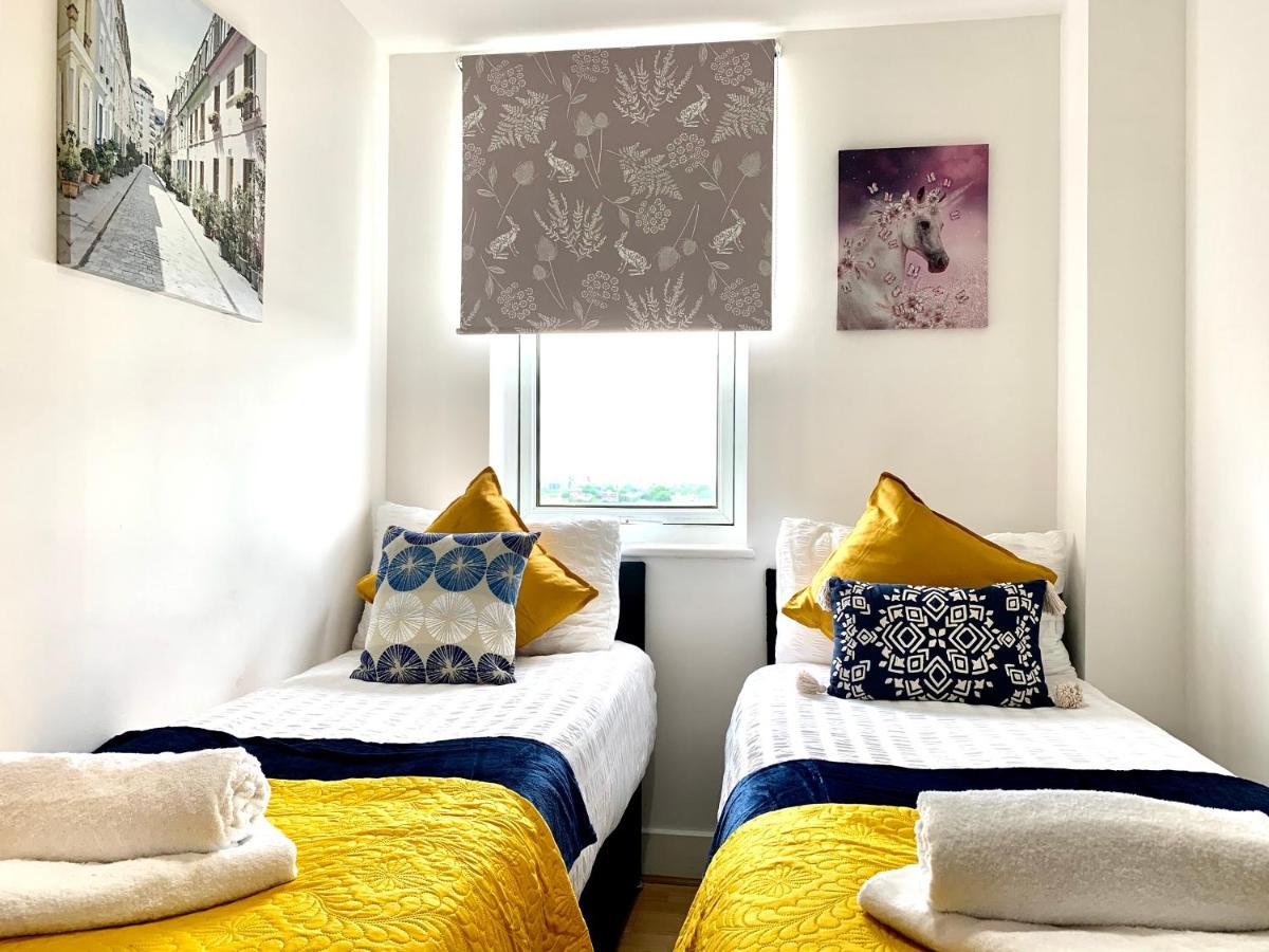 Central London 2 Bedrooms, Seperate Recption, Full Kitchen, Free Parking Eksteriør billede